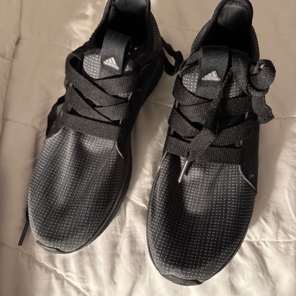 Adidas Bounce Sneakers